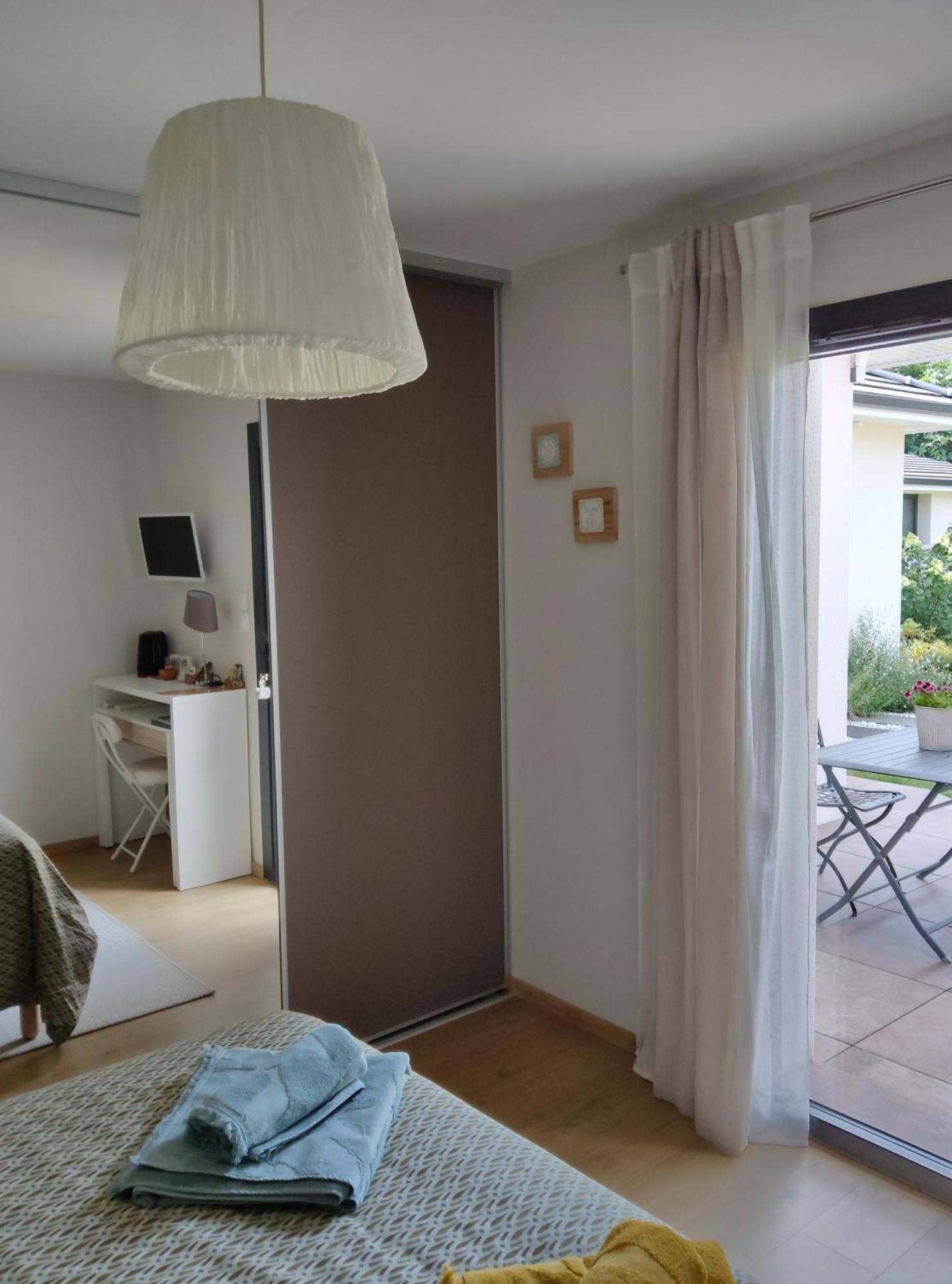 Du Cote De Chez Paule, Chambre Avec Entree Independante Et Salle D'Eau Privative Séméac Exteriér fotografie